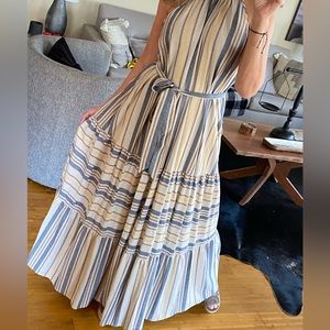 Women's Linen Tiered Halter Maxi Dress 
Size Large